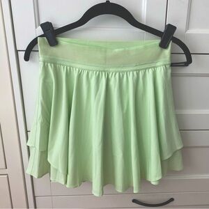NWOT Lululemon exercise skirt w shorts/ skort